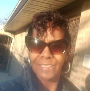 Meet your Posher, Nona